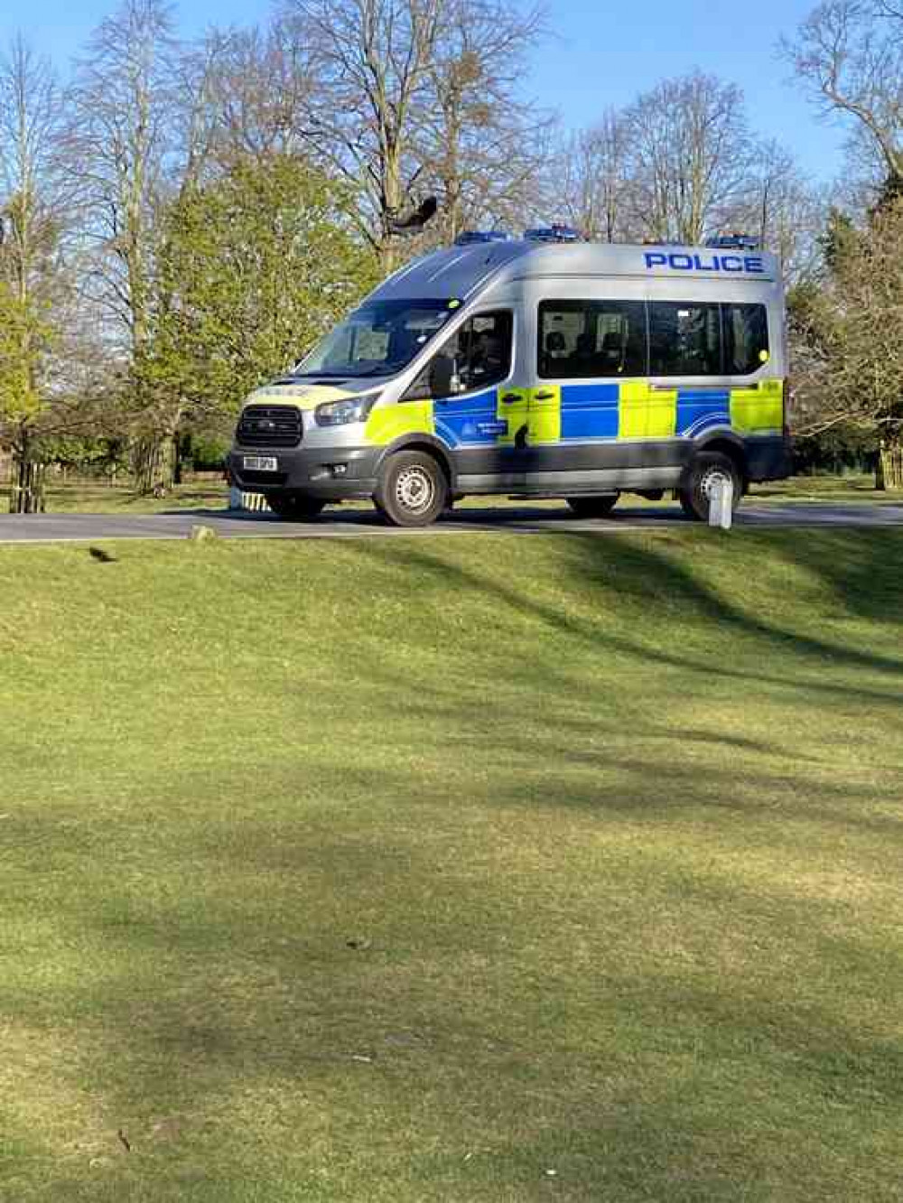 Extra police on duty in Teddington to ensure 'social distancing'  rules are adhered to