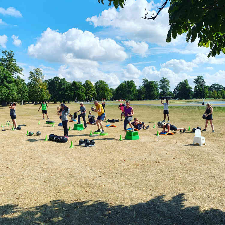 MiBODY session in Bushy Park