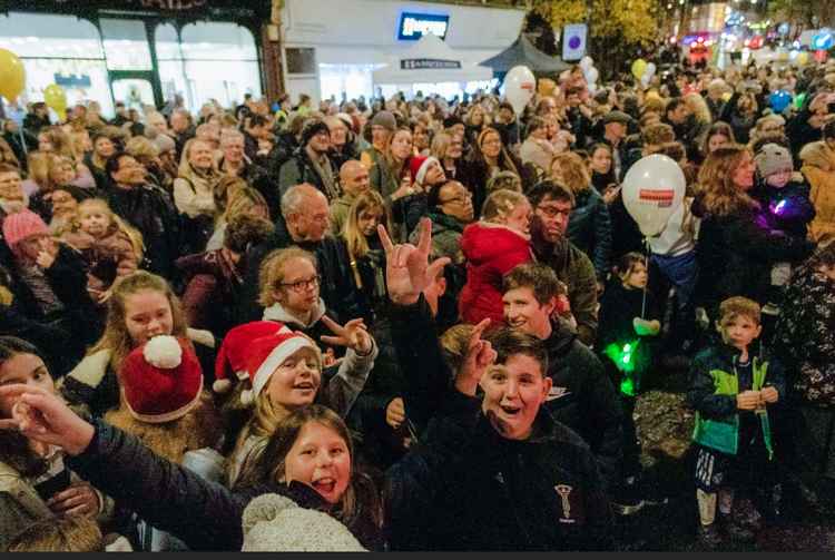 The crowd at Teddington Lights Up in 2019 / Credit: Teddington Together