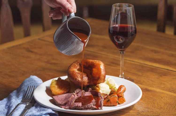 The pub is renowned for its Sunday lunch in Teddington (Credit: The Kings Head)