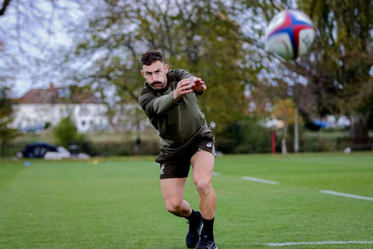 Australia scrum half Nic White trains with the rugby team at Teddington's Lensbury Club (Image: Andrew Phan/Wallabies Media)