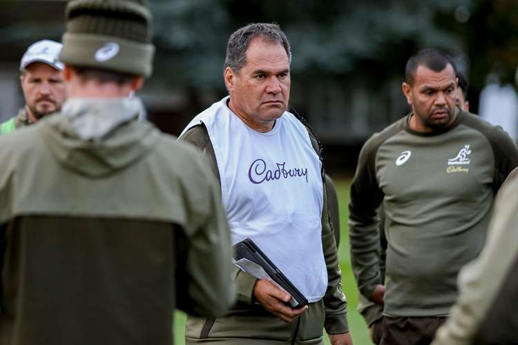 Coach Dave Rennie gives his players some advice  (Image: Andrew Phan/Wallabies Media)