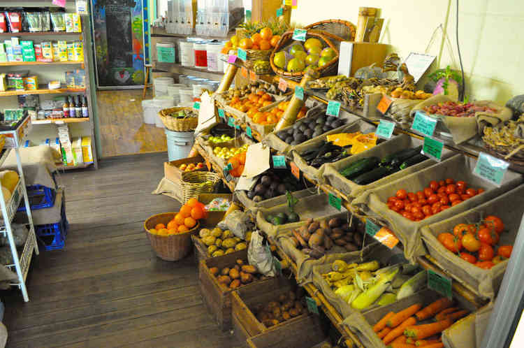 Stock image of fruit and vegetables. Courtesy of Michael Stirling.