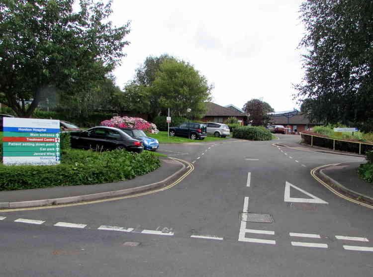 The entrance to Honiton Community Hospital. Image courtesy of Jaggery.