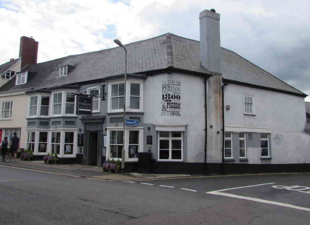 The Star Inn in Honiton. Image courtesy of Jaggery.