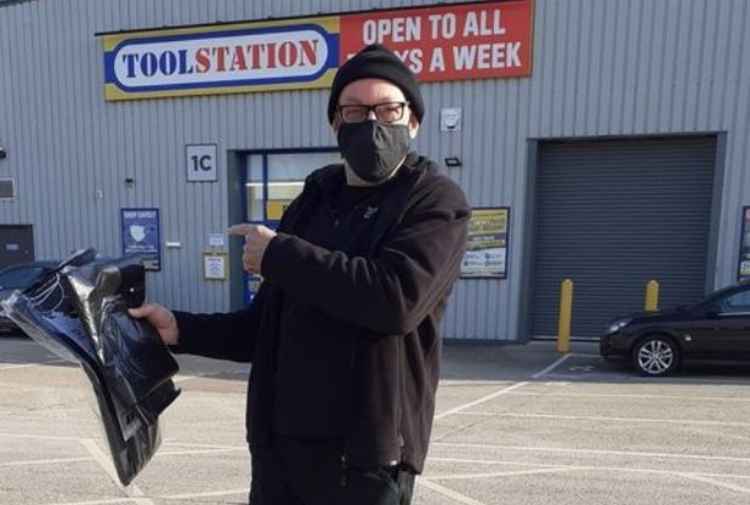 Rob Waldron at Tool Station donates sacks