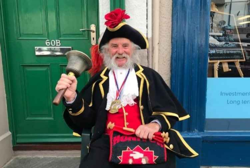 Honiton Town Crier, Dave Retter