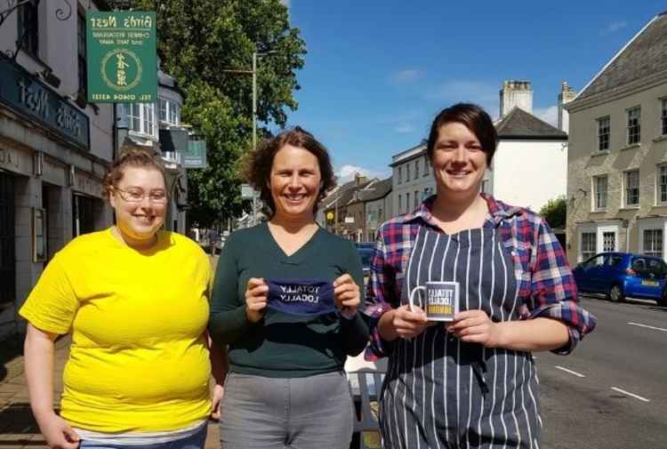 Pictured (L-R): Sophie (The Lacemaker's Cafe) Liz Pole and Cllr Fiona Hanratty