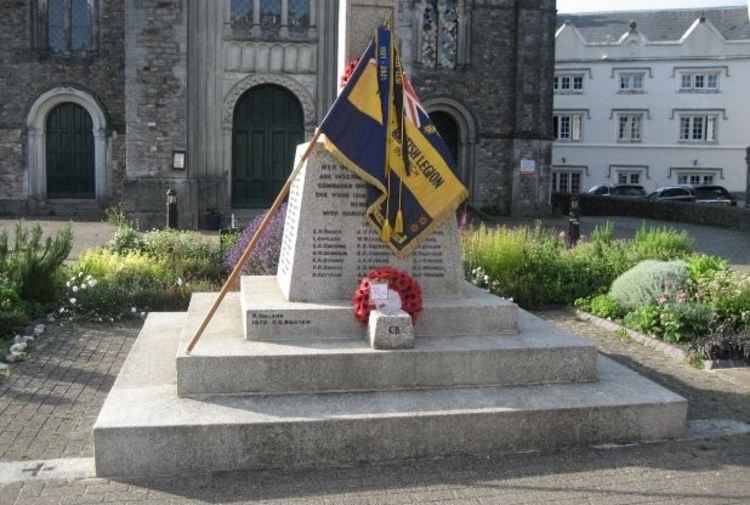 The War Memorial before the ceremony