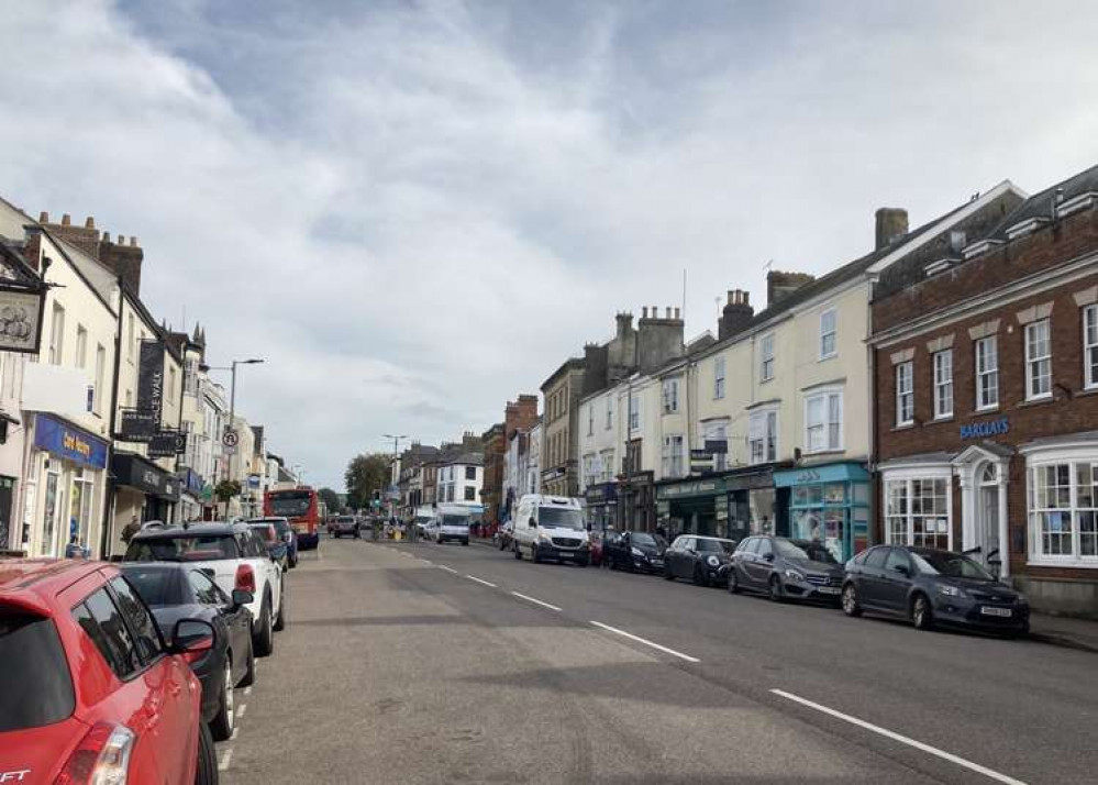 Honiton high street on Monday 11 October. Nub News/ Will Goddard