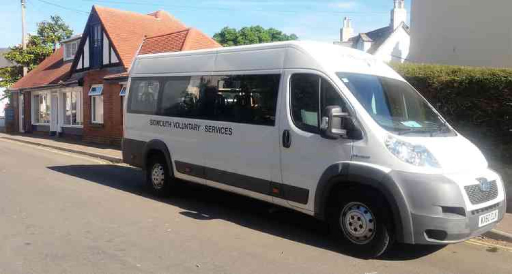 SVS Minibus outside Twyford House