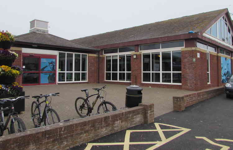 Sidmouth Swimming Pool. Image courtesy of Jaggery.