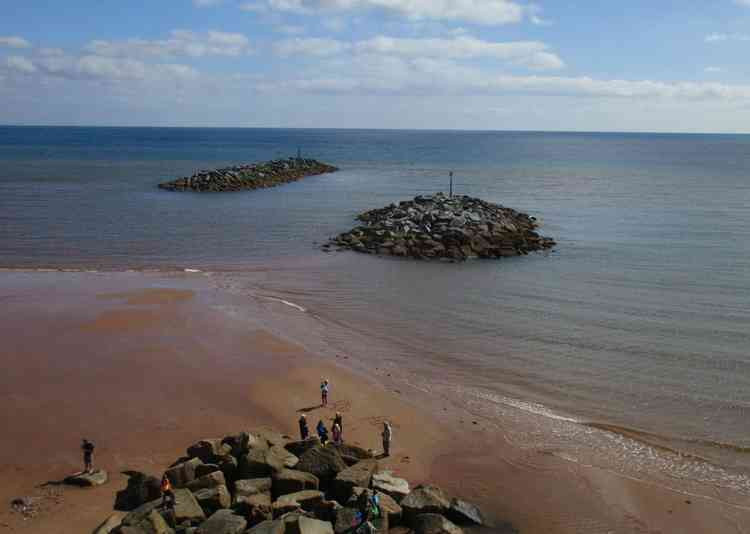 The rock islands off Sidmouth Beach. Image courtesy of Jonathan Thacker.