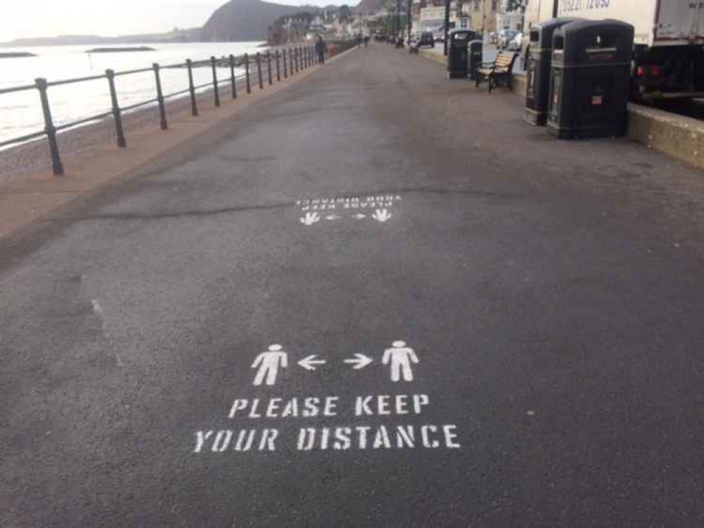 Social distancing markings on the Esplanade, Sidmouth