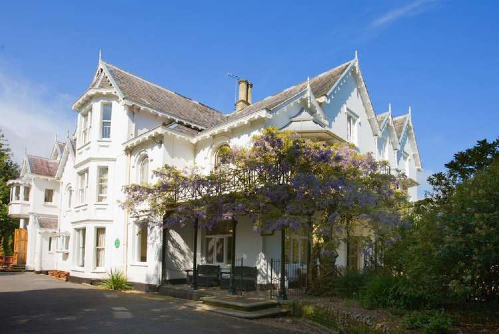 The Sidholme Hotel, before the damage happened