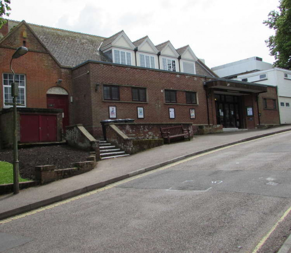 Manor Pavilion Theatre, Manor Road, Sidmouth cc-by-sa/2.0 - © Jaggery - geograph.org.uk/p/6107451