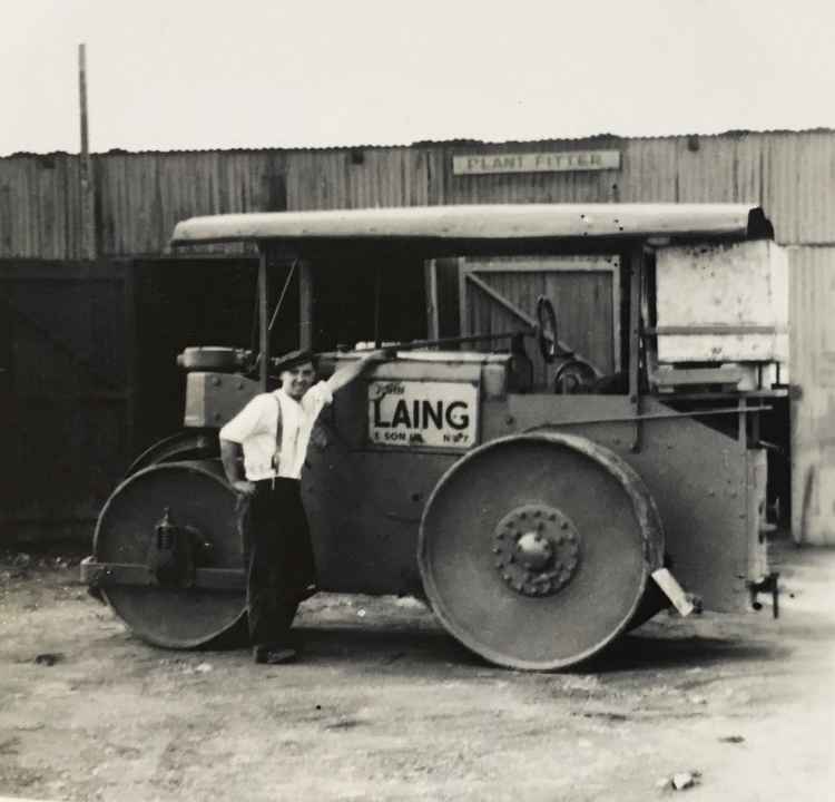 A steamroller used in the construction.