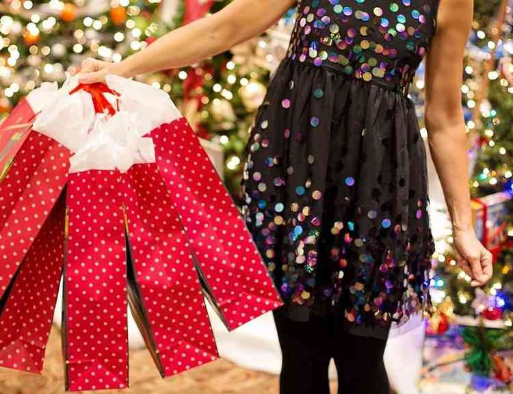 Supermarkets open at different times over the New Year break (Photo: Jill Wellington)