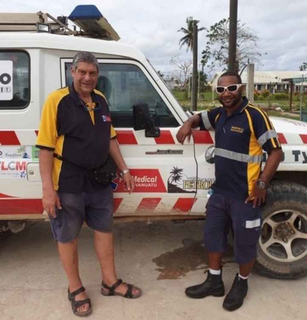 Paramedic Nich Woolf and his colleague Jerome Sesse in Vanuatu
