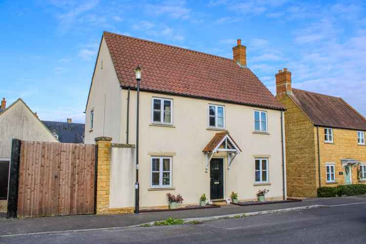 Four-bedroom detached home in Walnut Grove