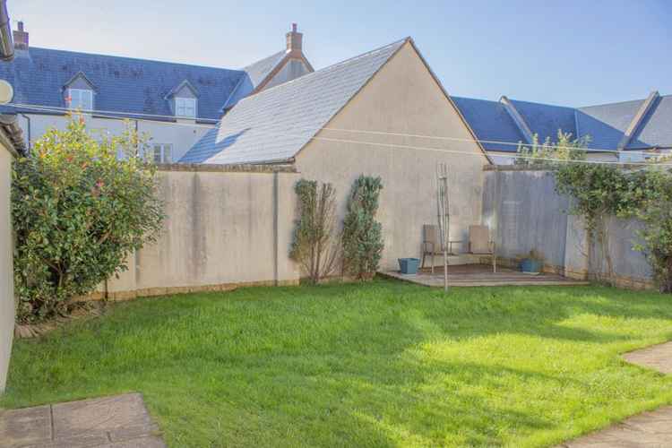 Four-bedroom detached home in Walnut Grove Four-bedroom detached home in Walnut Grove