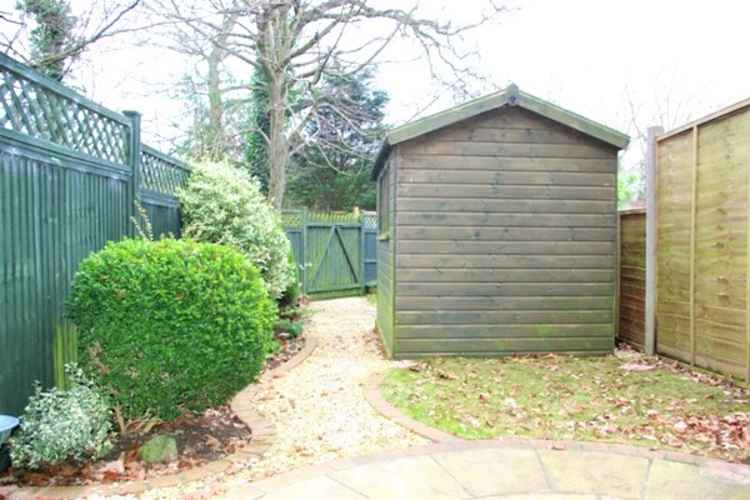 Two-bedroom mid-terraced house in Trajan's Way