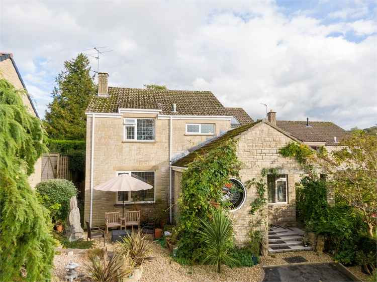 Five-bedroom detached home in Croscombe