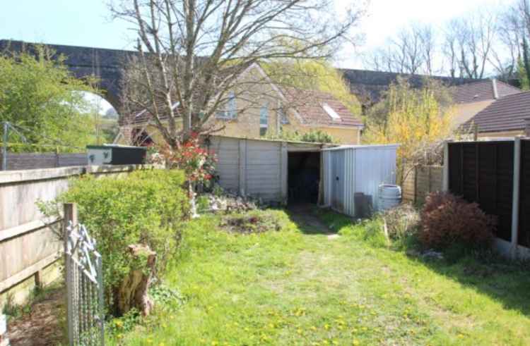 Three-bedroom house in Victoria Grove