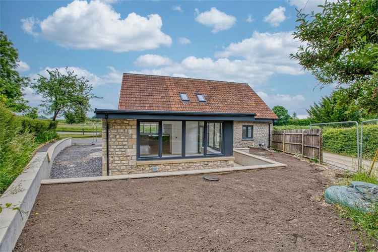 Three-bedroom house in Dean