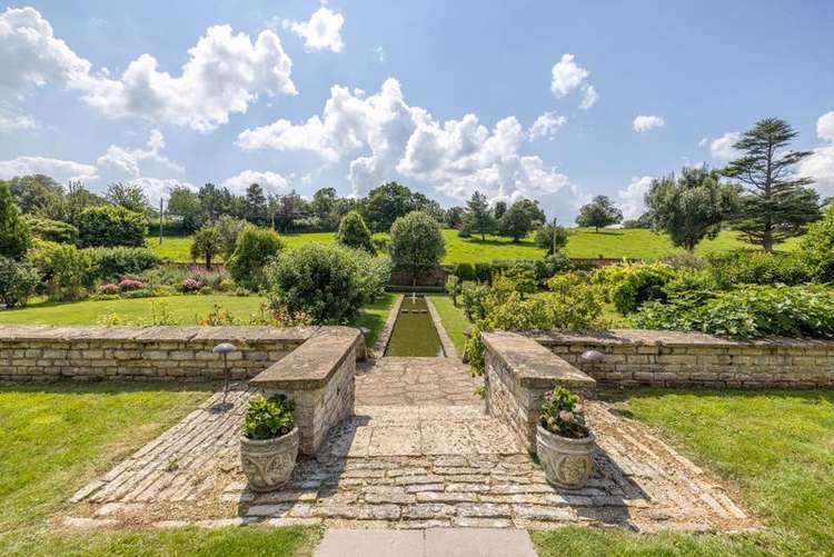 Country house in West Compton