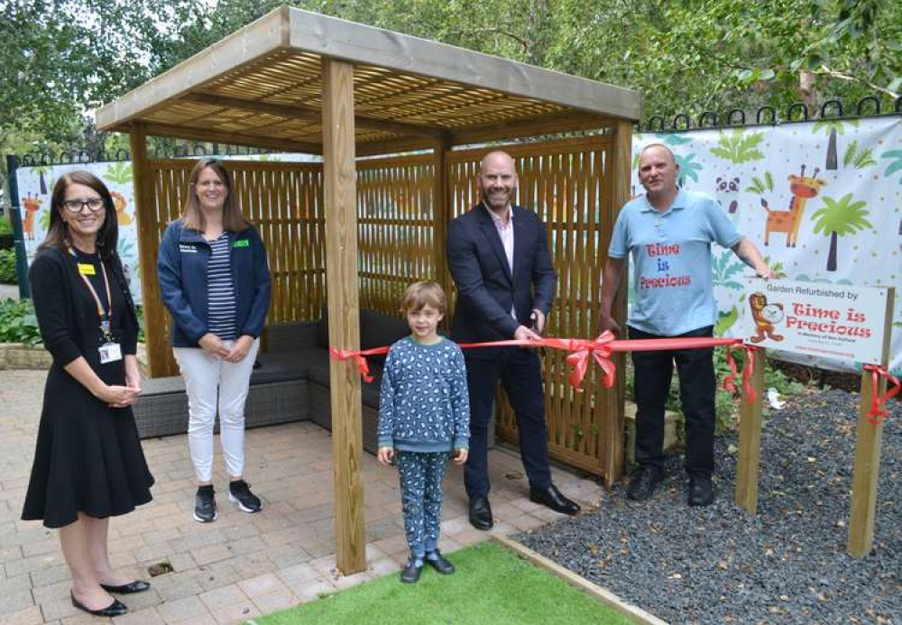 From left, RUH chief executive Cara Charles-Barks, Nicky Halford from Time is Precious, six-year-old patient Leo Percey, Time is Precious patron and actor Will Thorp, and Neil Halford from Time is Precious