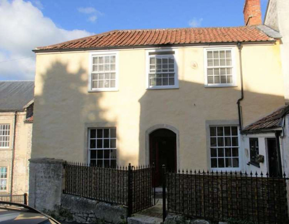 Two-bedroom house in Tipcote Hill