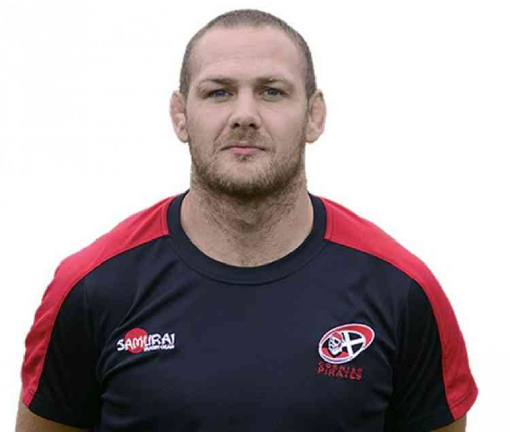 Rupert Cooper in his Cornish Pirates days