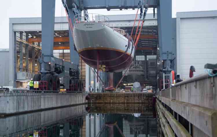 Halekai launch and rig step at Pendennis - Photo credit Andrew Wright