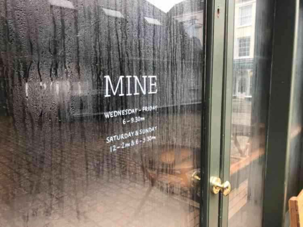 Restaurant MINE. Restaurant MINE.
