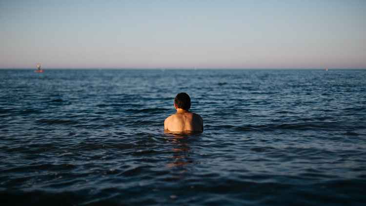 Prospective Labour candidate for Falmouth Boslowick Sinead Hanks discusses her passion for open water swimming