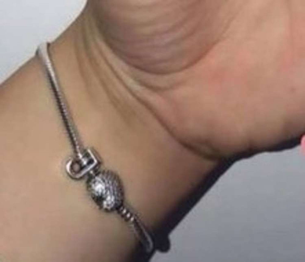 A picture of the bracelet.