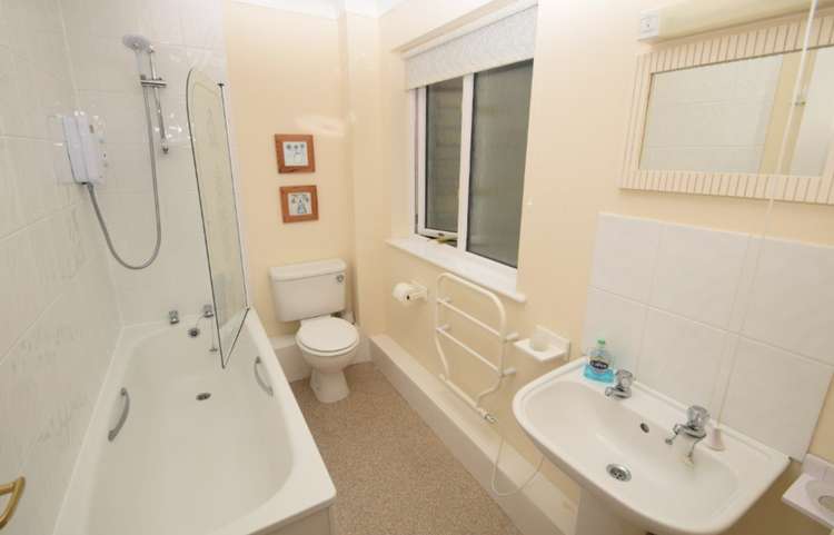 Bathroom. Pendra Loweth, Falmouth. Bathroom. Pendra Loweth, Falmouth.