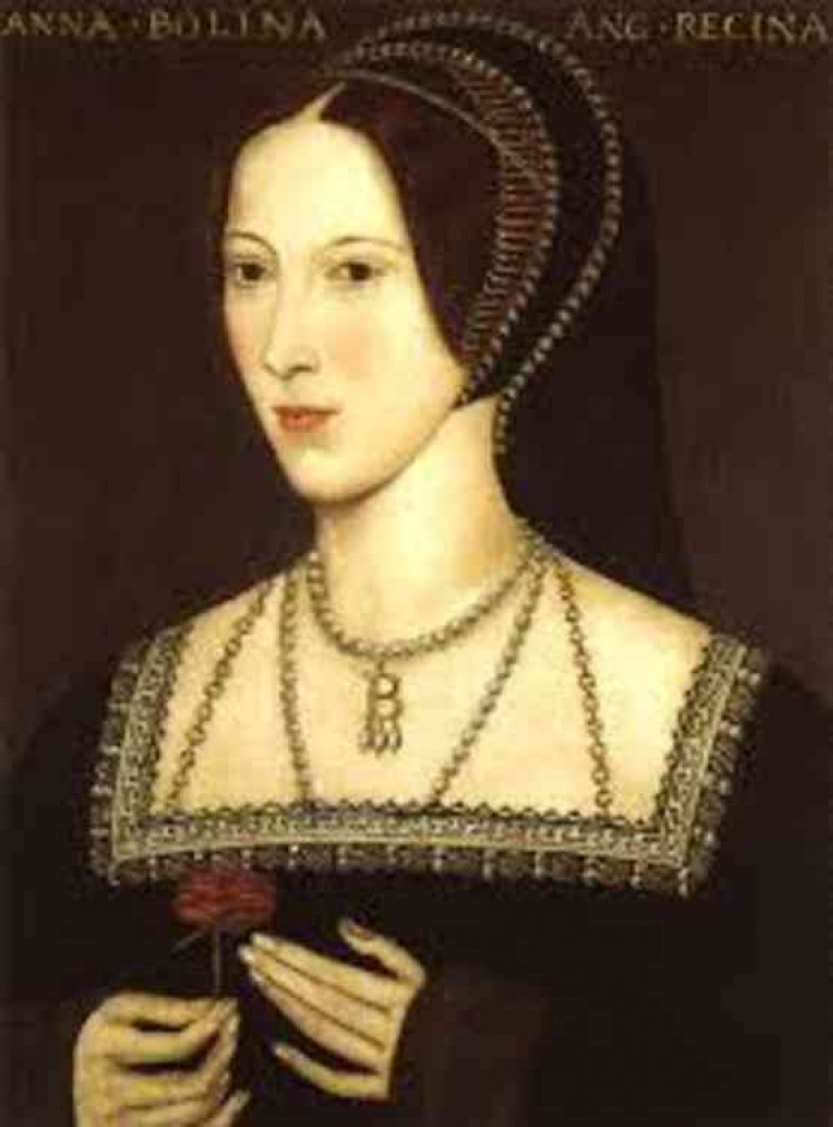 Anne Boleyn beheaded in 1536