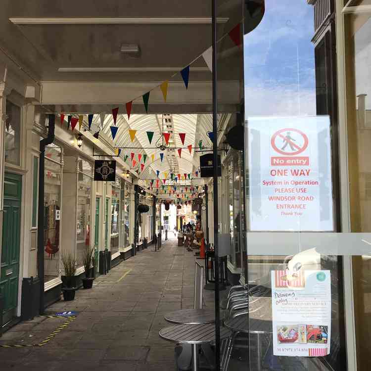 Windsor Arcade Signs