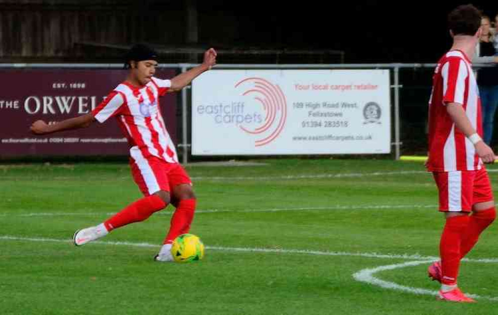 New signing Tyger Smalls scores with spectacular free kick for Seasiders (picture - Felixstowe & Walton United)