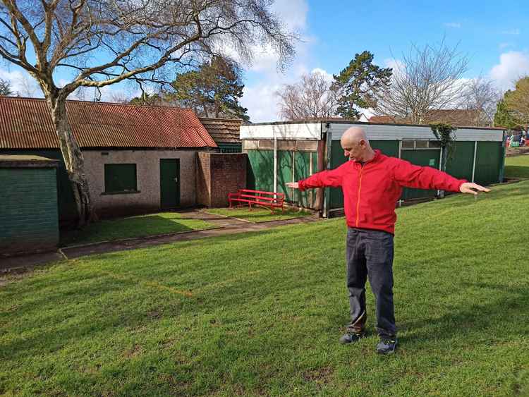 Ken stretches out to show the floorplan plus slope bank.