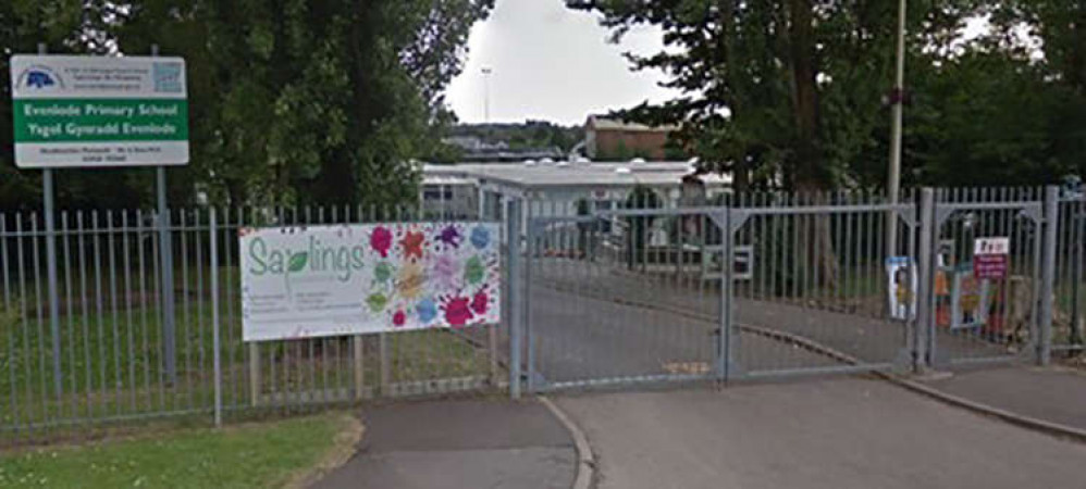 Evenlode Primary School Governors have backed the controversial proposed merger with Bute Cottage Nursery