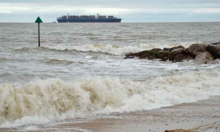 Container ships forced to wait off coast of Felixstowe