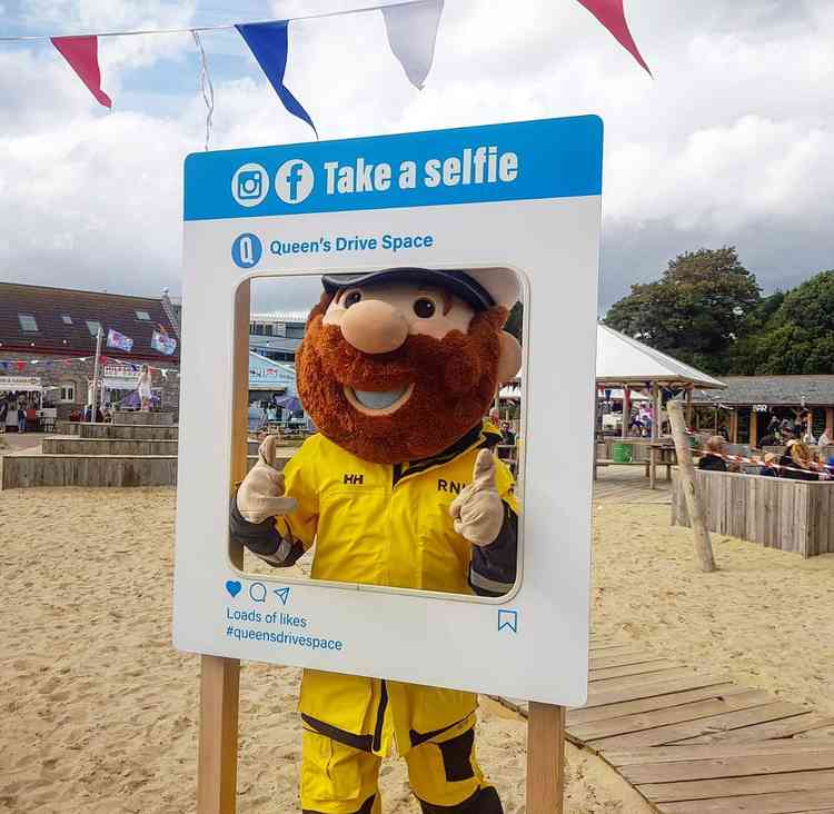 Maer Rocks : RNLI Mascot, Stormy Stan, enjoys a selfie