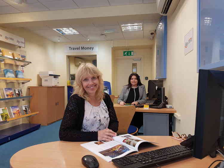 (L to R) Jackie Collins and Kayleigh Herbert, both former Thomas Cook employees.