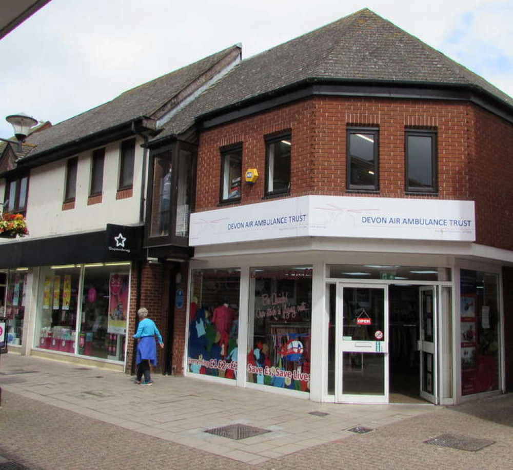 Devon Air Ambulance Trust charity shop, Exmouth cc-by-sa/2.0 - © Jaggery - geograph.org.uk/p/5487719