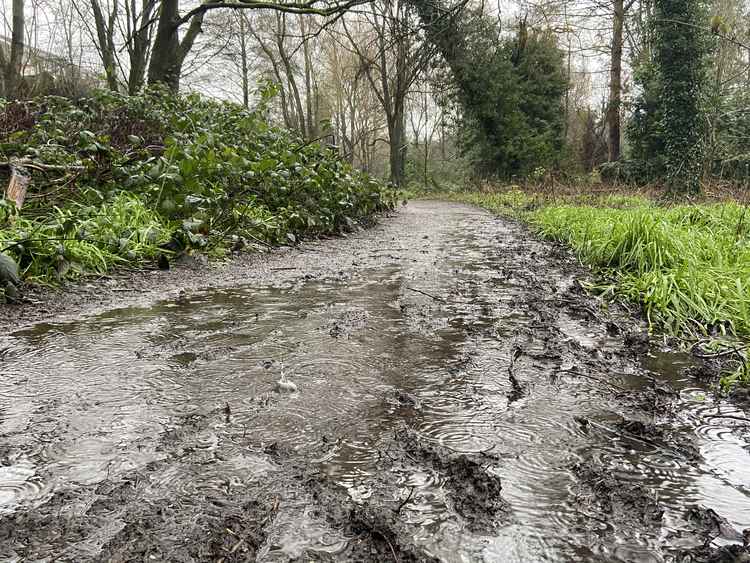 Waterlogged path in Wistaston. (Photo: Jonathan White).