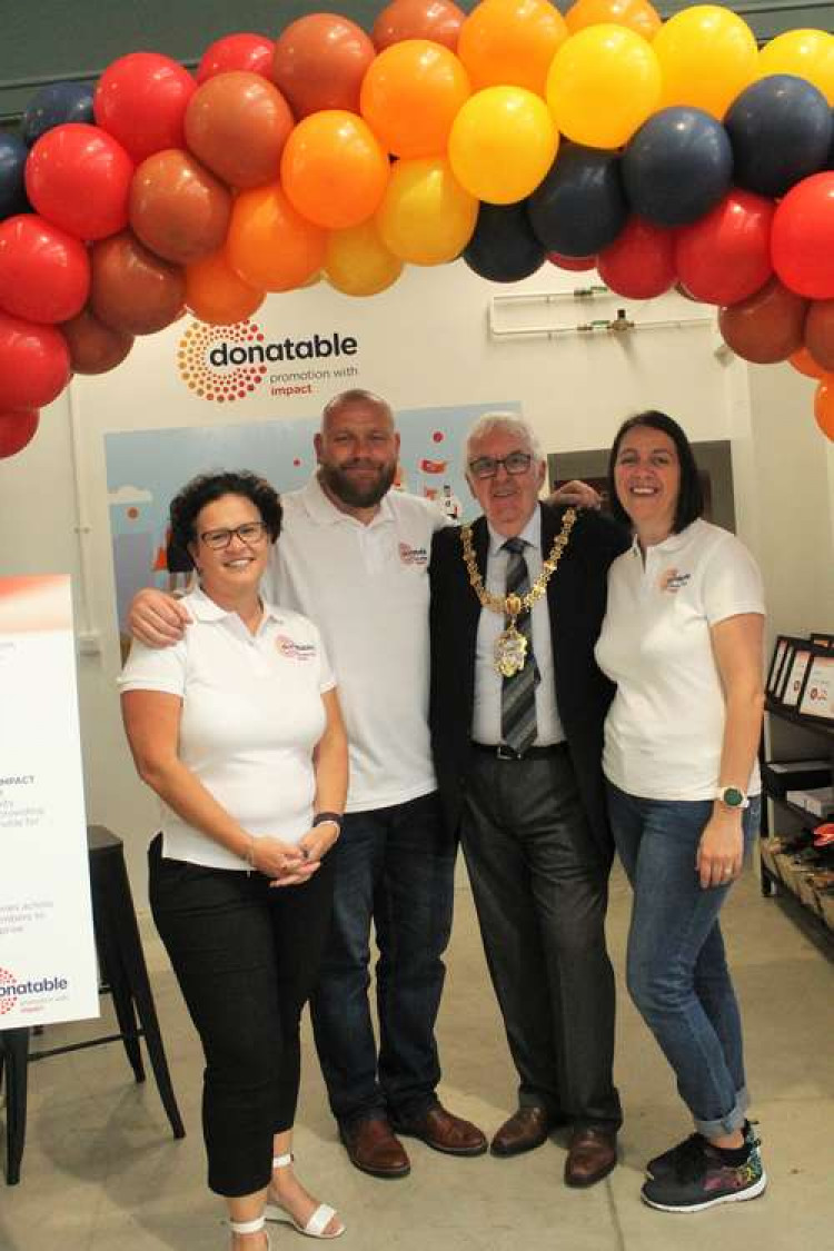Donatable co-founders Debbie Owen, Gareth and Rachel Williams with Crewe Mayor Cllr Tom Dunlop.