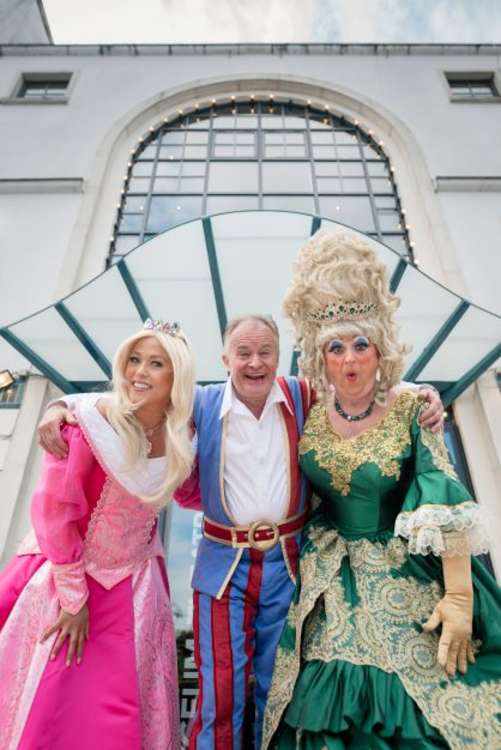 Sleeping Beauty's star trio in front of the Lyceum (Picture: Wes Webster Photography).